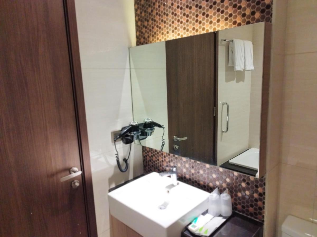 Aone Hotel Jakarta Exterior photo